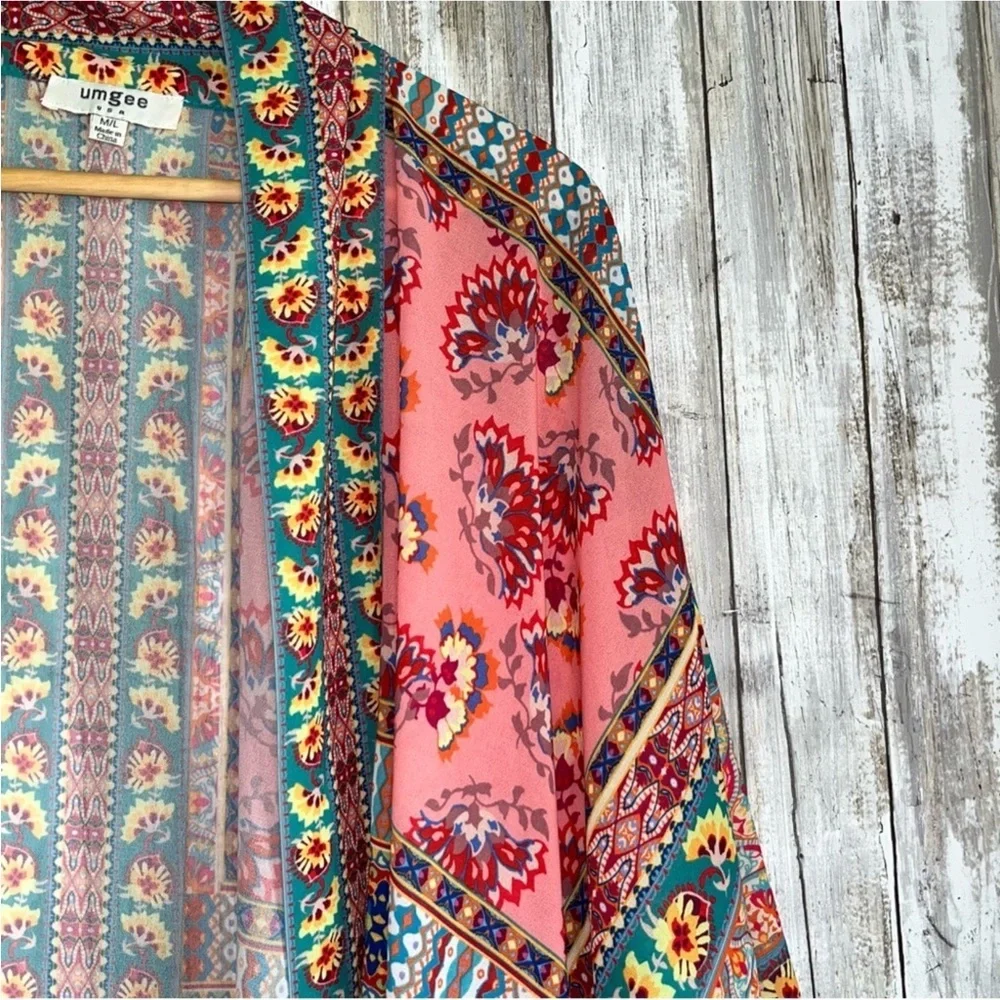 Umgee Floral Boho Kimono - Picture 2 of 4